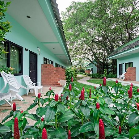 Baantonsai Garden Resort Patong Bagian luar foto
